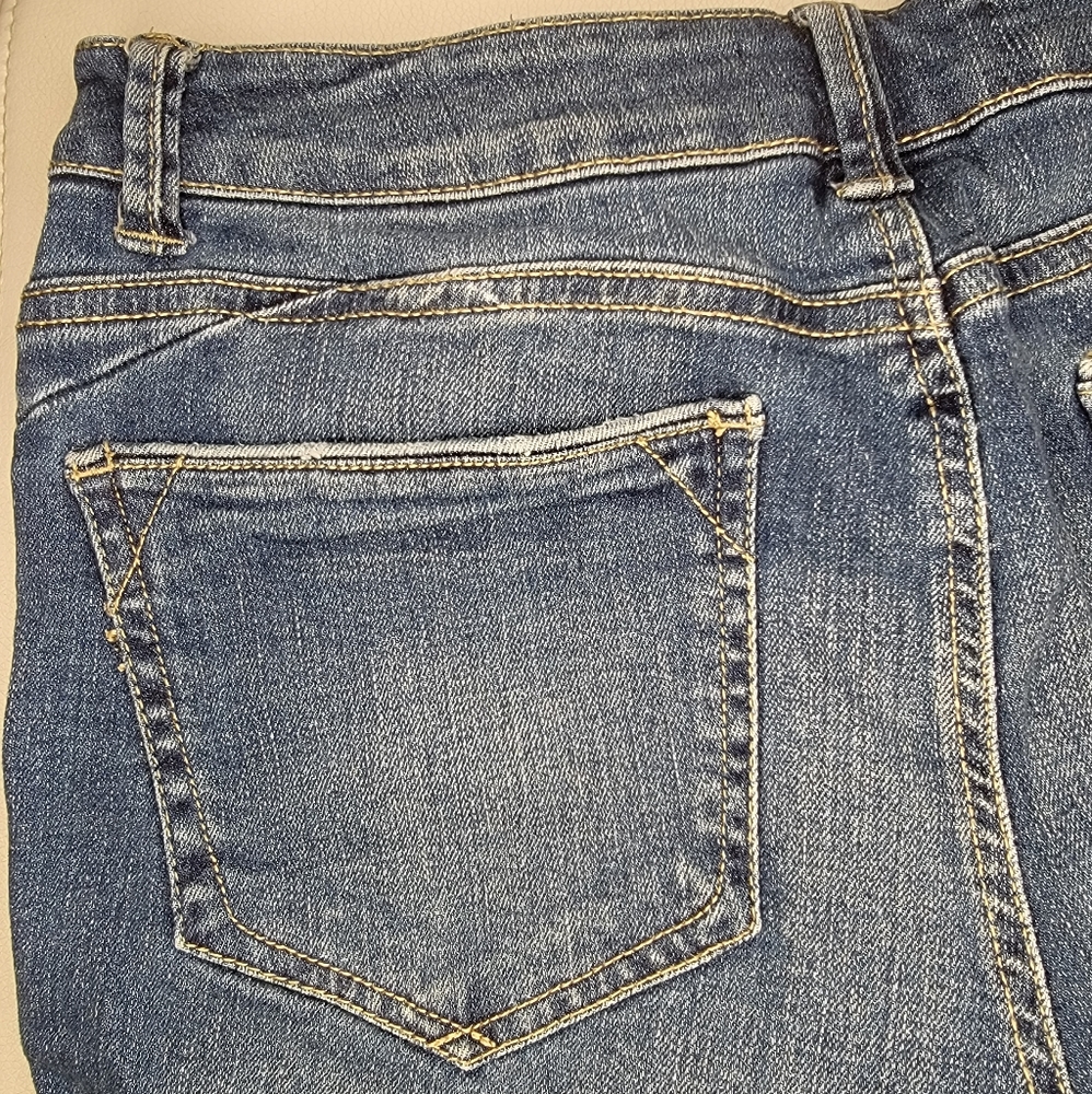 Jean shorts - Picture 3 of 4